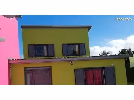 location f5 meublé à la rivière saint louis