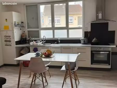 studio 40 m² – épinal – entrée indépendante de plain-pied + parking