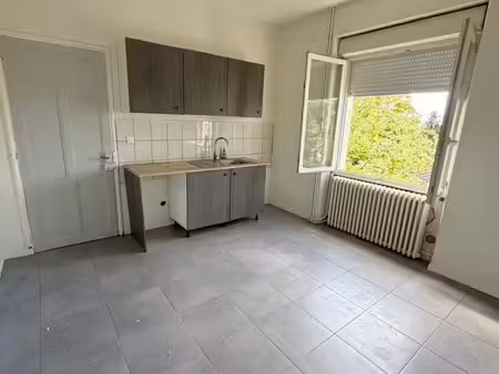 appartement t4 – 70 m² – montceau-les-mines