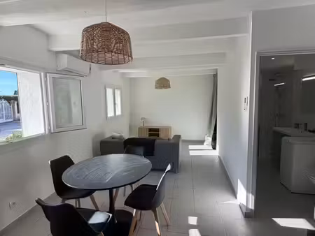 t2 meublé 38 m² avec parking