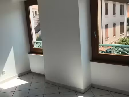 chatillon en michaille loue appartement