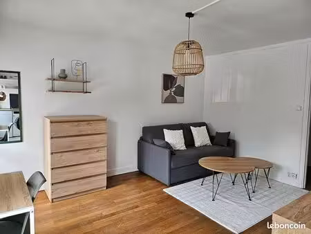 studio 1 pièce 26 m²