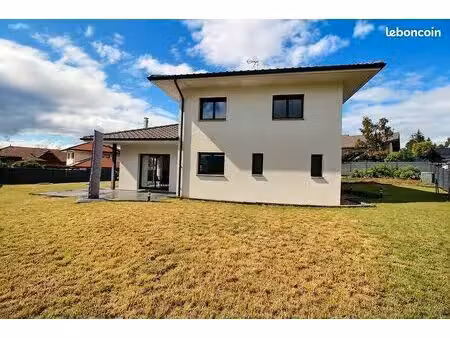 maison 6 pièces 121 m²