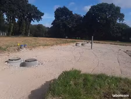 terrains 350 m²