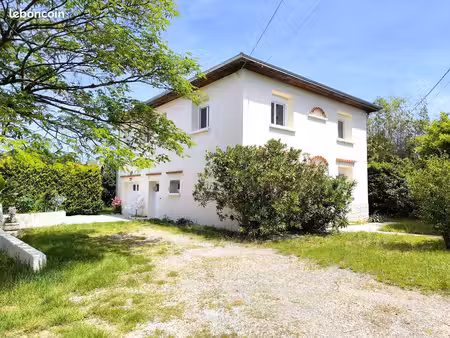 ? maison familiale rénovée 150 m² – terrain de 920 m² - dpe b