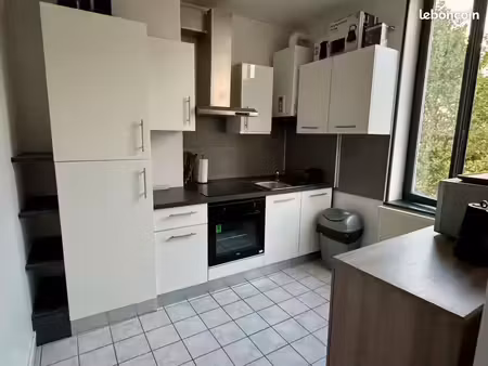 appartement t3 meublé - rénové - proche centre bourgoin-jallieu