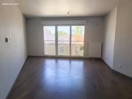 t3 66 64 m² - résidence récente - ascenseur - parking couvert