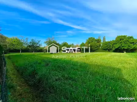 terrain 3741 m² eguzon-chantome