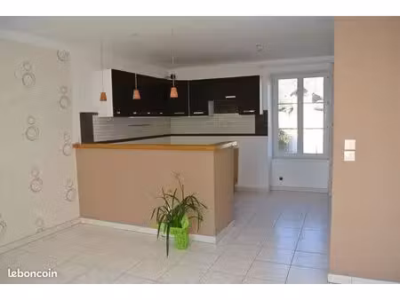 location appartement à tournon st pierre