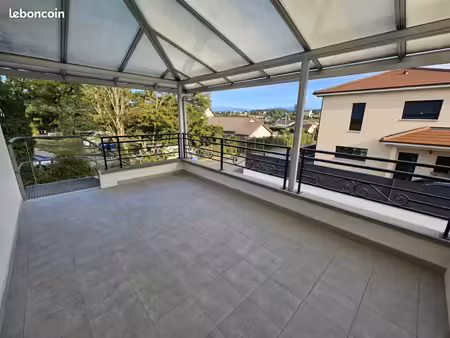 appartement 3 pièces 42 m2 avec terrasse et parking