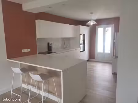 maison rénovée 110m2 jardin et mini piscine