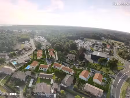 terrain 595 m² parentis en born