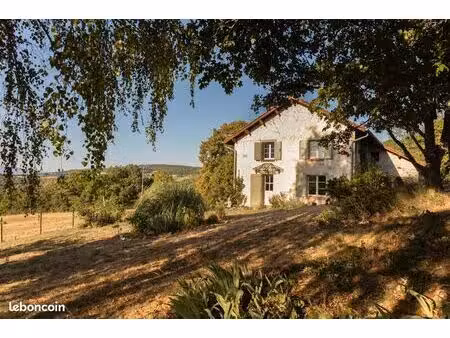 maison 181 m2 rénovée dans un cadre d'exception