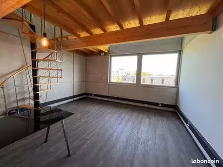 bureau à louer 25m2 + 15m2 mezzanine