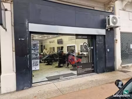 location local commercial