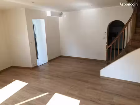 maison. 105m2. proche victoire. disponible au 18 septembre 2026