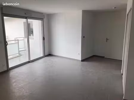 studio 1 pièce 35 m²