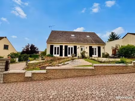 pavillon 4 pièces 105 m²
