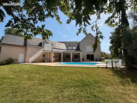 pavillon 13 pièces 280 m²