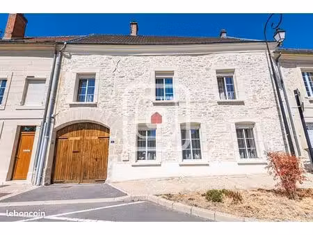 maison 7 pièces 173 m²