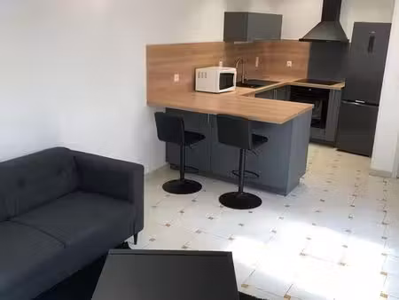 appartement f2 – 50 m² – secteur cathédrale / barbâtre – reims