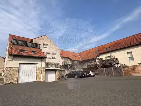 immeuble 45 pièces 1 294 m²