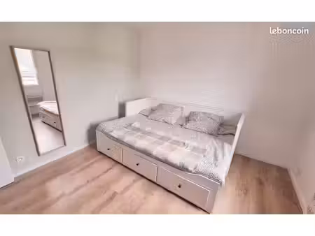 chambre meublée à louer chez l'habitant – étudiant(e)