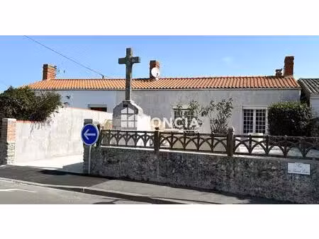 ile de noirmoutier - situe dans le vieux de noirmoutier - maison de plain pied a 500 m de 