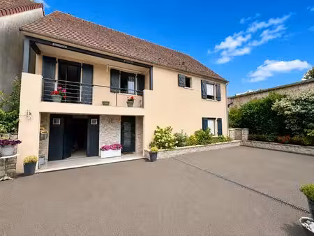 maison 6 pièces 126m² proche centre-ville