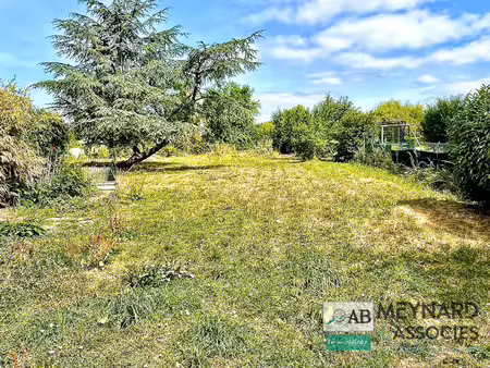 terrain à bâtir à vendre 5mn crecy - 882m2
