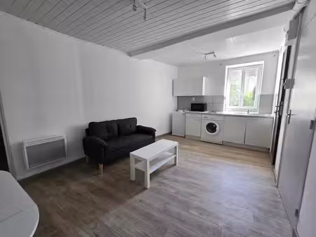location meublée appartement 2 pièces 29 m² à limoges (87000)  550 €