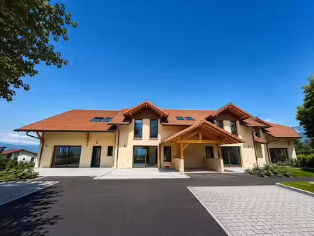 location meublée villa 6 pièces 139.66 m² à neydens (74160)  3 200 €