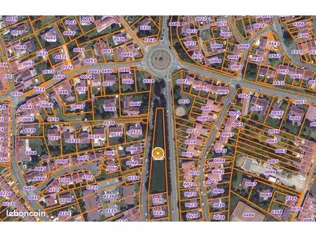 terrain 2050 m² wattignies
