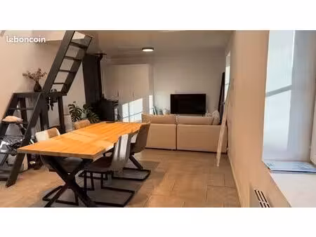 maison rénovée 65 m² – poêle à bois  douche italienne  jardin clos – raimbeaucourt