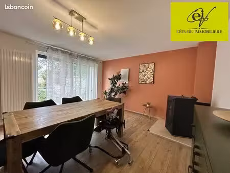 maison 6 pièces 210 m²