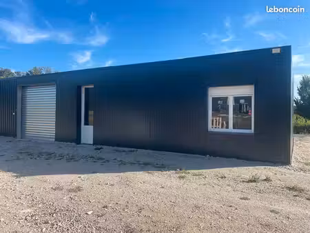 parking/box 295 m² saint jean brevelay