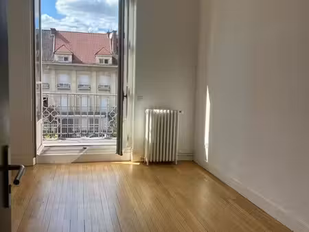 appartement de standing proche de la gare de douai et de toutes les commodités