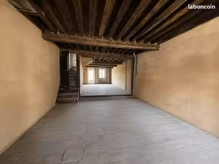 immeuble entier à rénover – spécial investisseur – 5 logements potentiels
