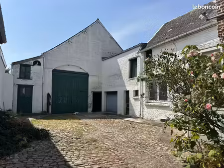 maison 8 pièces 240 m²