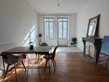 appartement 3 pièces 60 m²
