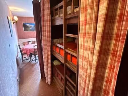 rare particulier vend studio 5 couchages au pied des pistes- saint lary