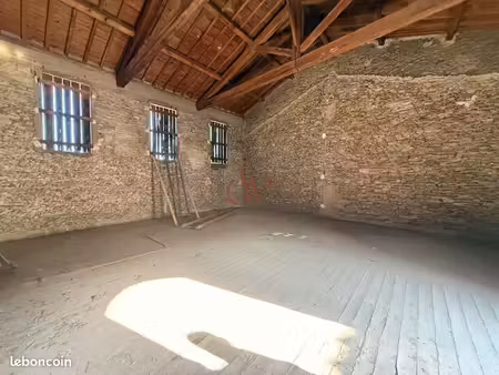 inconnu 2 pièces 170 m²