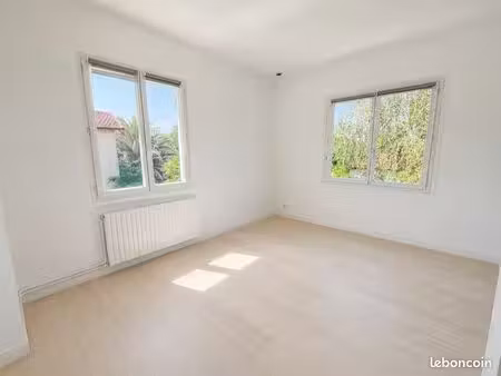 location bureau cabinet pluridisciplinaire