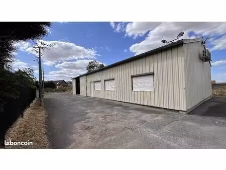 local 205 m²