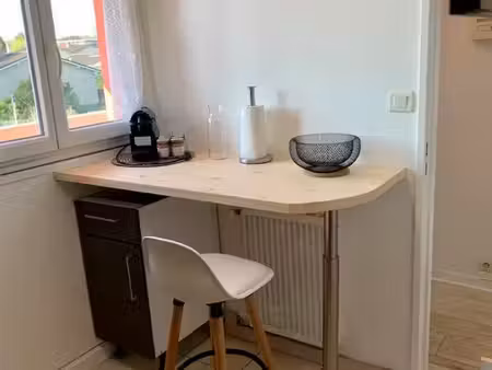 appartement t1 de 30m2 entièrement meublé et refait à neuf