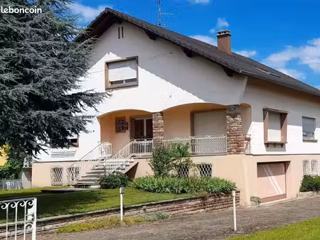 maison 7 pièces 240 m²