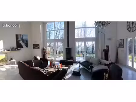 dans cadre rare villa a vivre