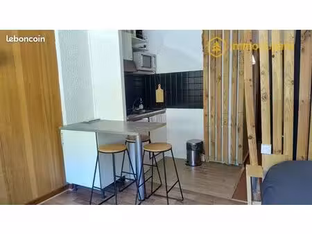 studio 1 pièce 27 m²