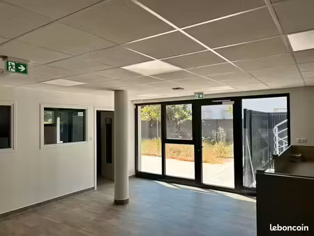 local commercial 124 m²