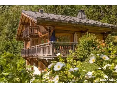 chalet 7 pièces 225 m²